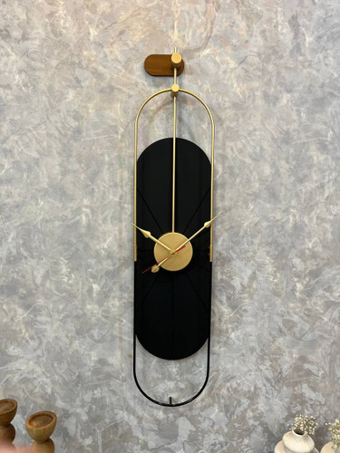 ساعت شیک ستونی